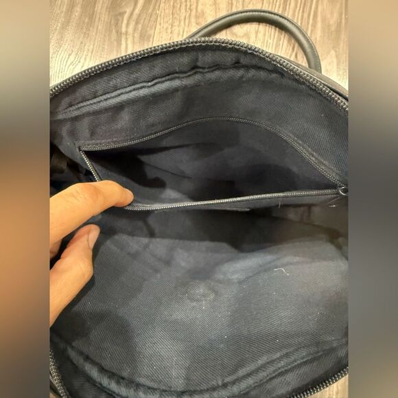 Etienne Aigner Vintage Leather Shoulder Bag Purse Black Navy - Picture 9 of 11